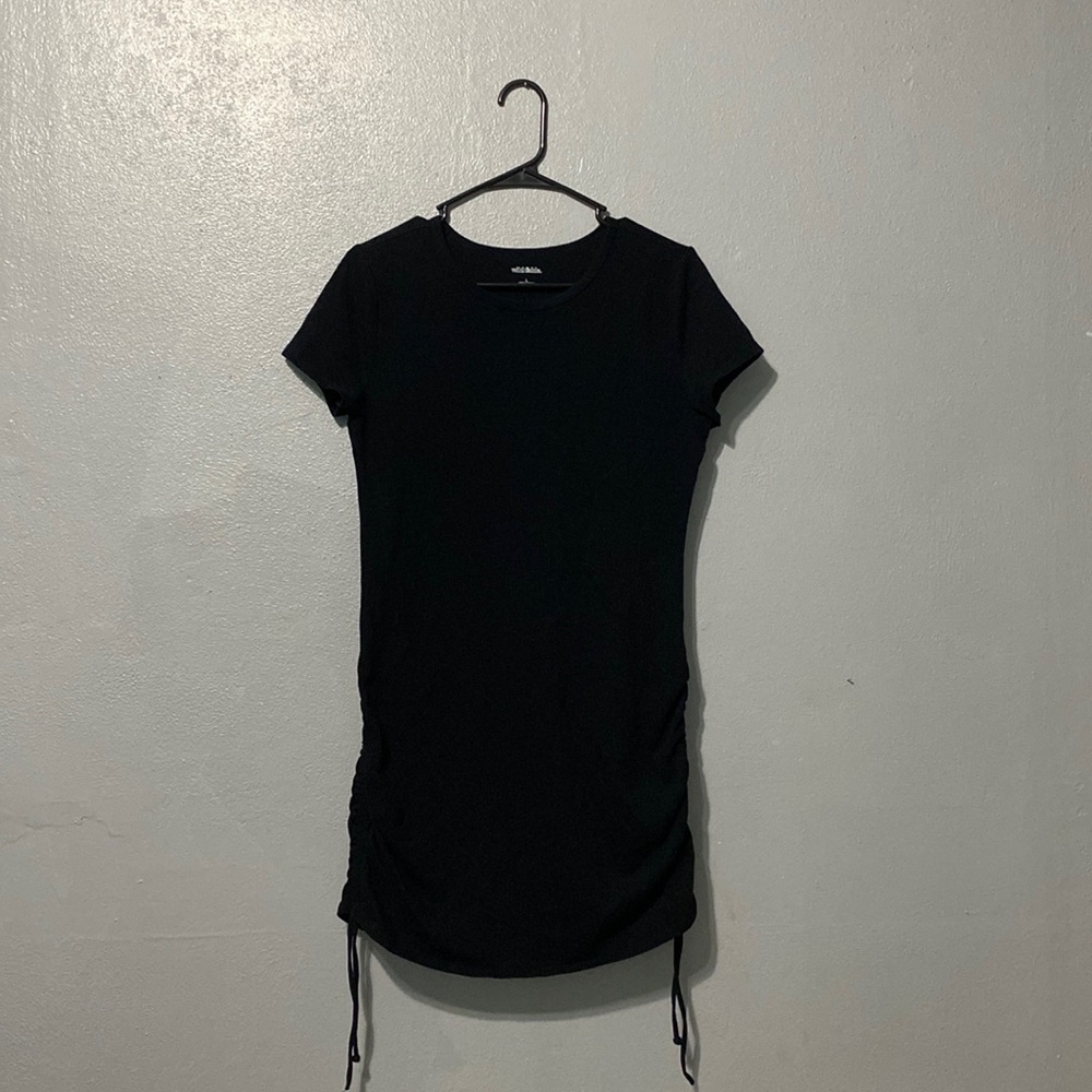 Black Wild Fable T-shirt dress. Size Large